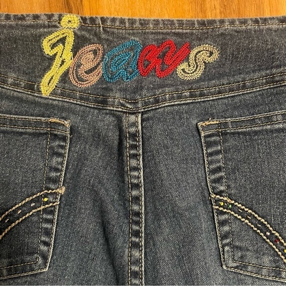 Zion Original Jeans Embroidered Capri Pants Size Large - Picture 5 of 7